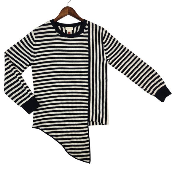 Club Monaco Wmn's Cashmere B&W Striped Assymetric Long Sleeve Sweater Sz XS/TP - Picture 1 of 10